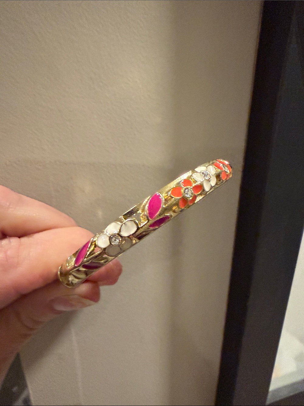 Vintage Gold Floral Enamel Hinged Bangle Bracelet with Pink and White Accents